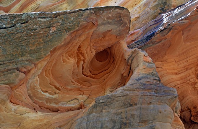 Hidden Canyon Rock Formations em